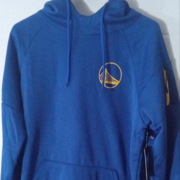 Golden State warriors sweater the sizes medium it's a hoodie color blue - Picture 7 of 10